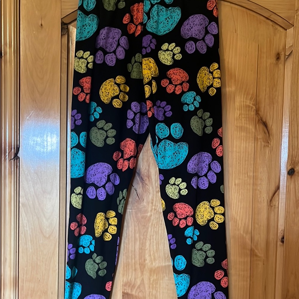 Black and Purple Paw Print Leggings